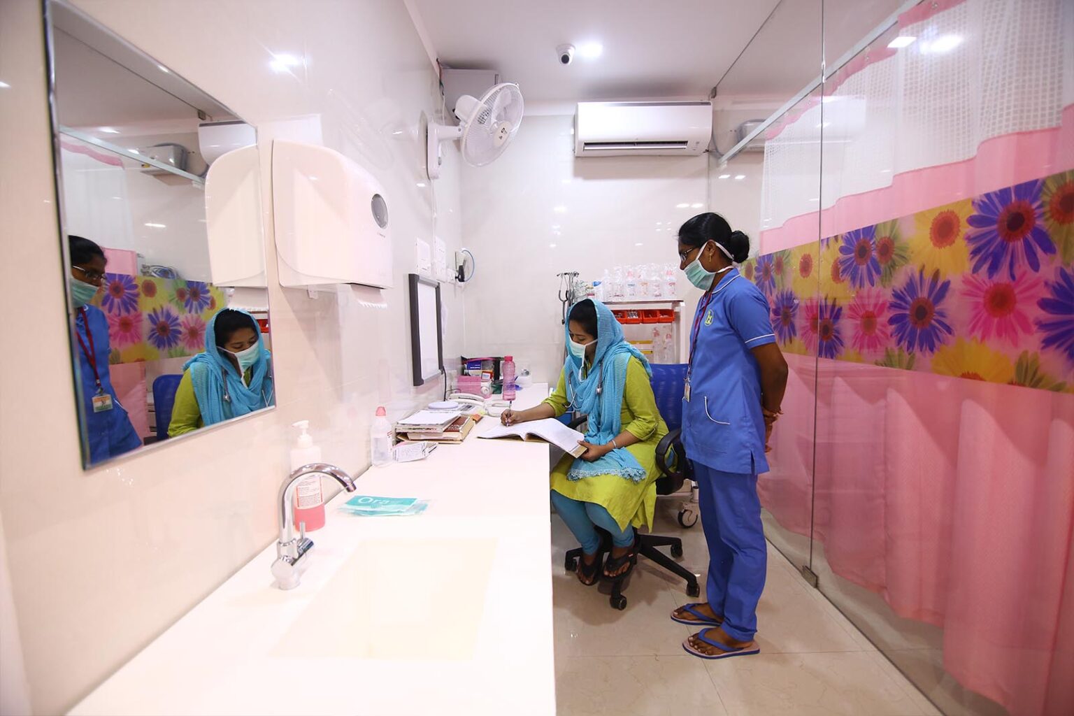 Neonatal/Adult/Child ICU